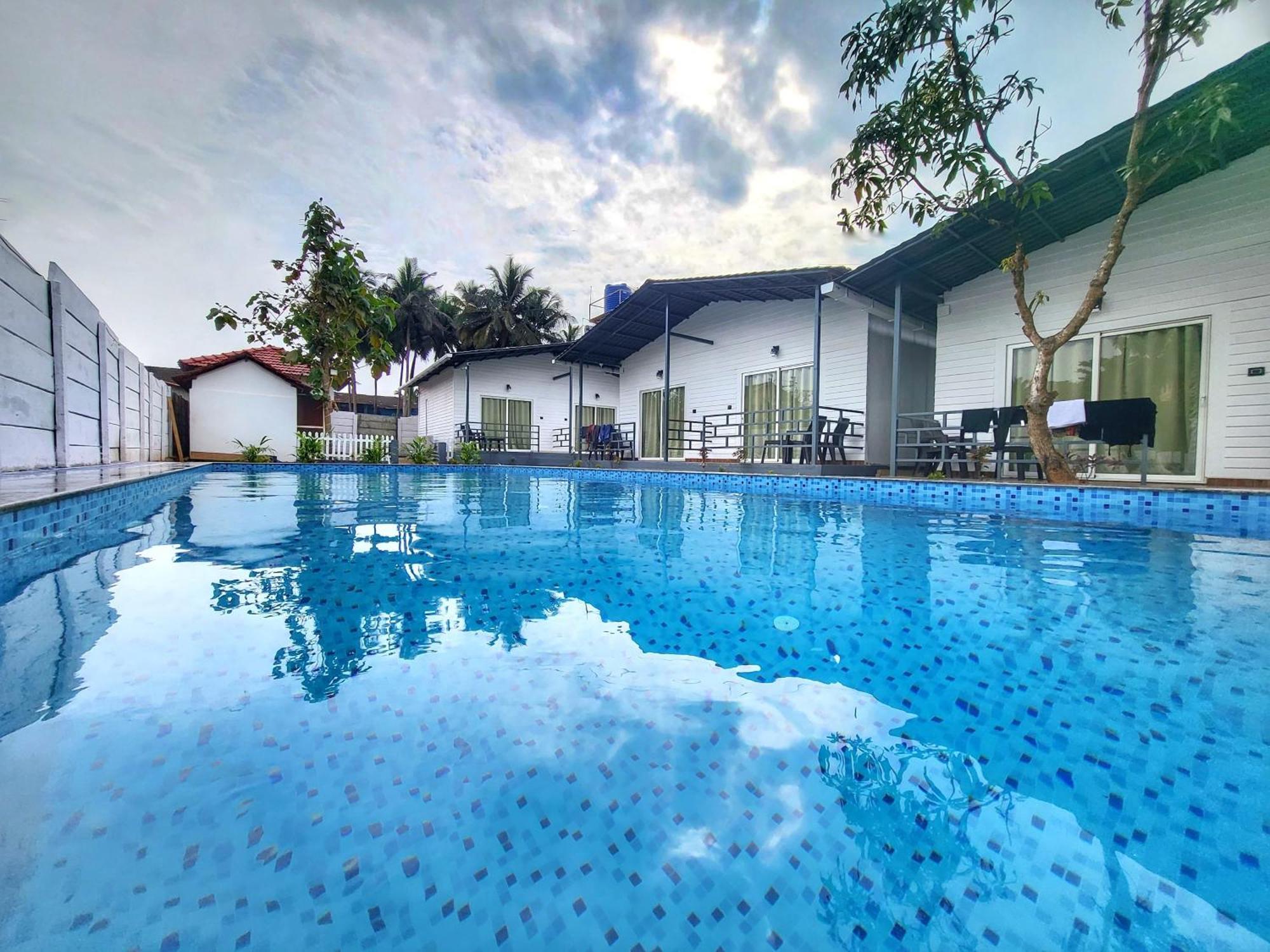 Rashiva Resort Арамбол Екстериор снимка